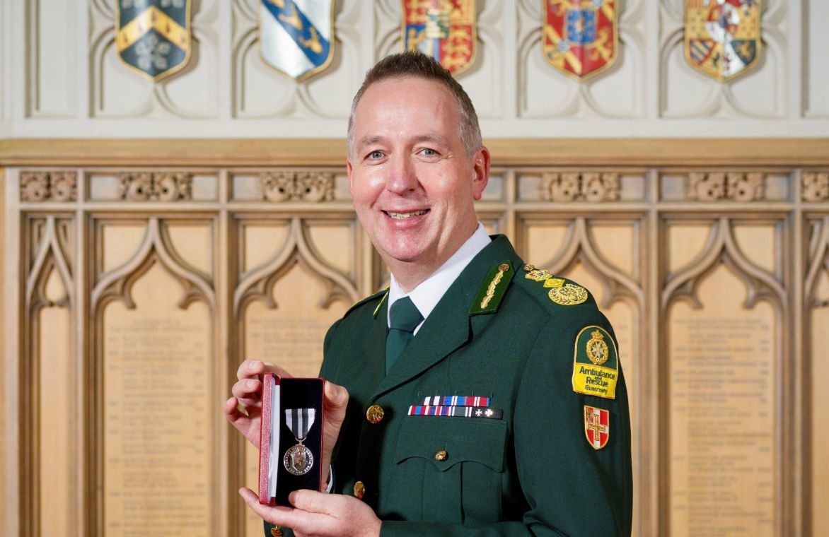 001224 Mark Mapp Kings Ambulance Medal Kam Official Photo 1 Scaled E1737717543222